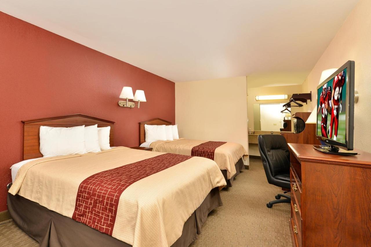 Red Roof Inn Долтон Экстерьер фото