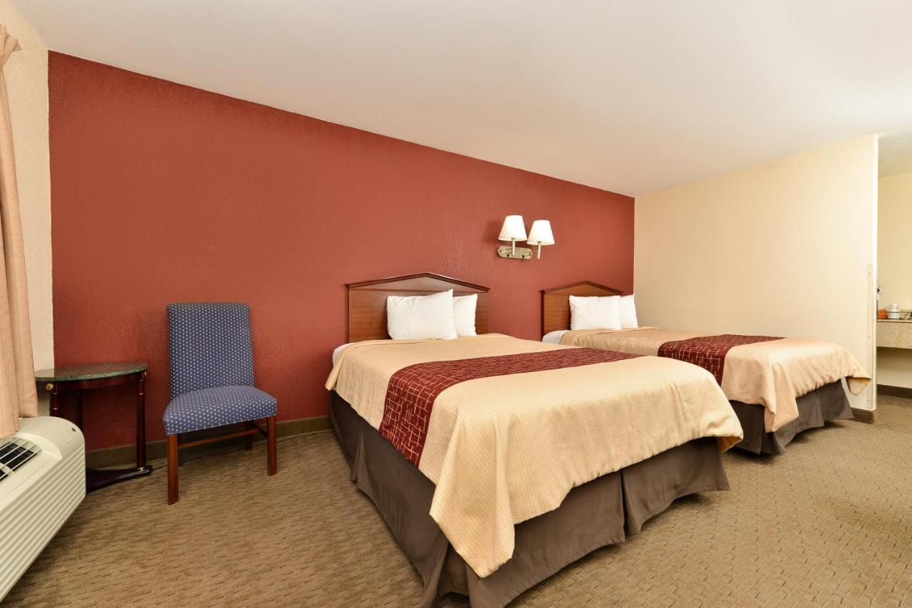Red Roof Inn Долтон Экстерьер фото